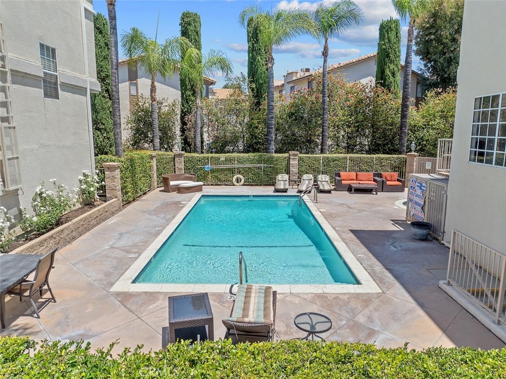 5340 Las Virgenes Road 4