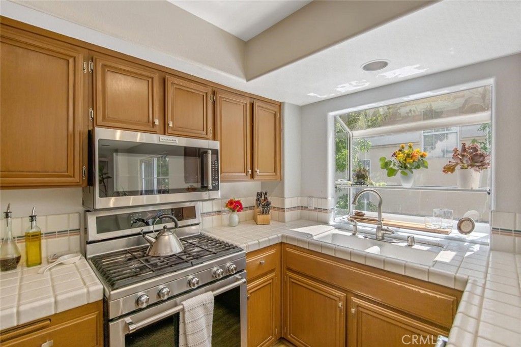 5340 Las Virgenes Road 4