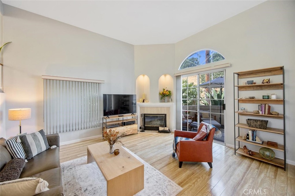 5340 Las Virgenes Road 4