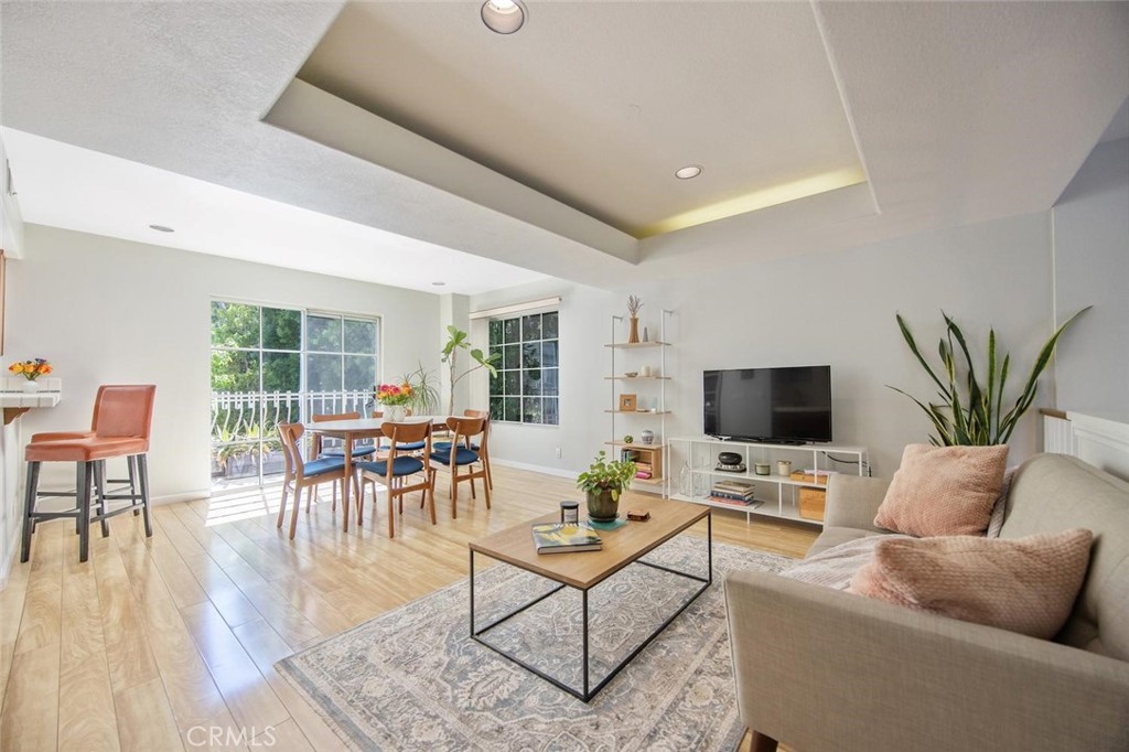 5340 Las Virgenes Road 4
