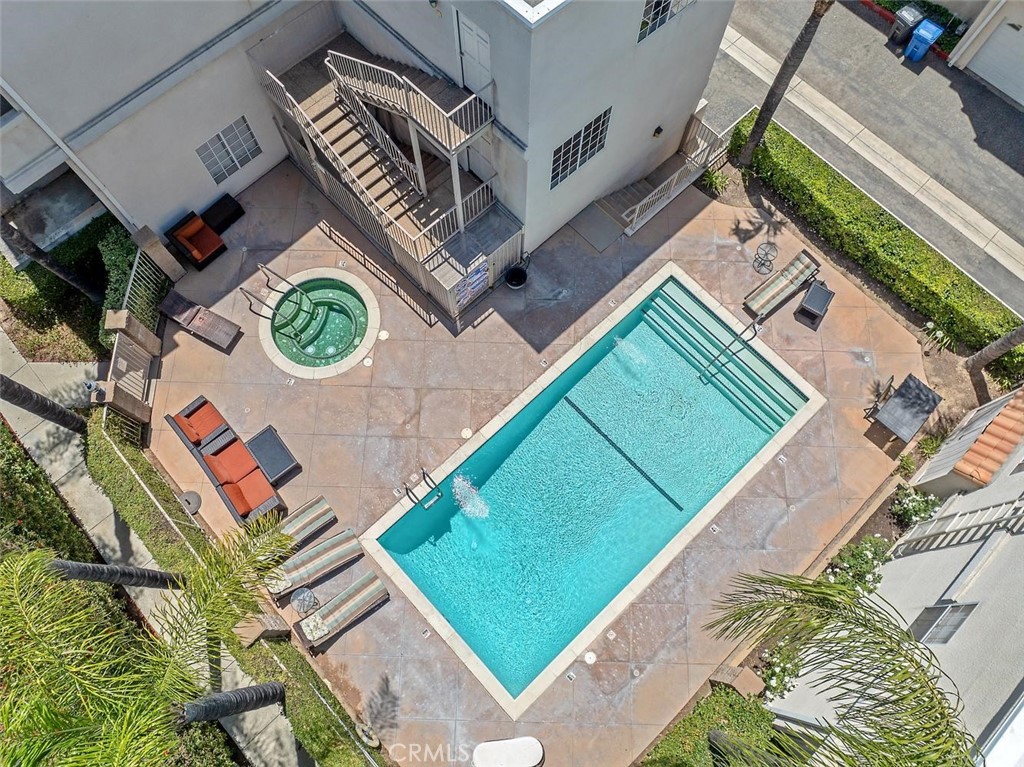 5340 Las Virgenes Road 4