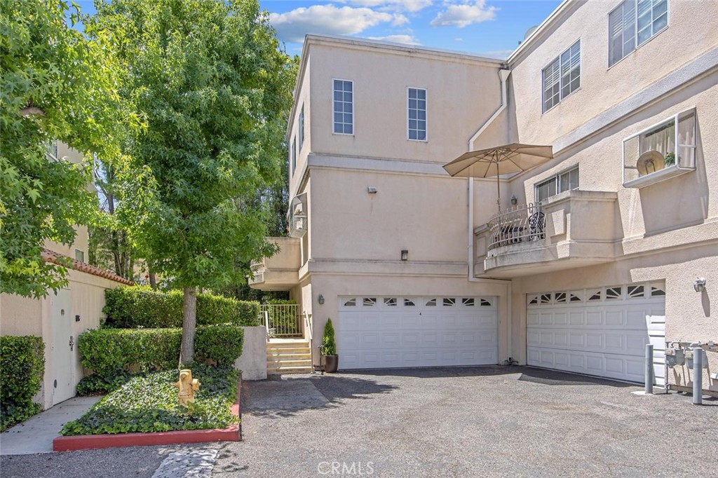 5340 Las Virgenes Road 4