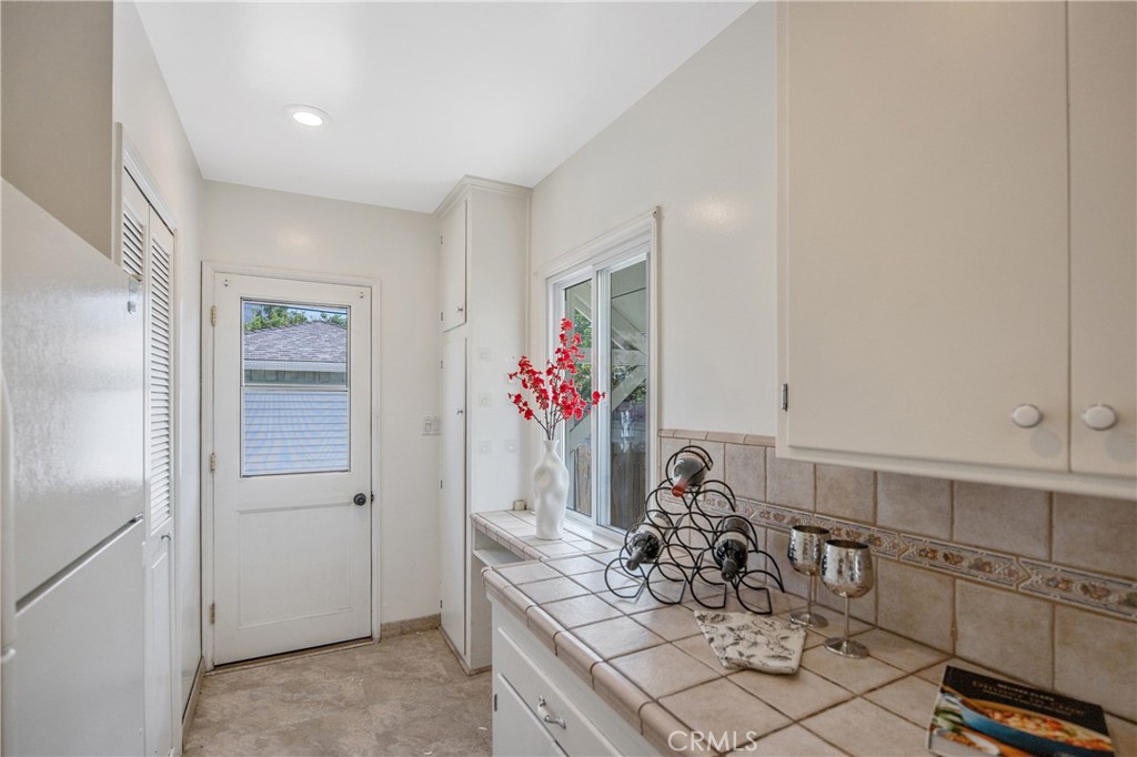 213 E Floral Avenue