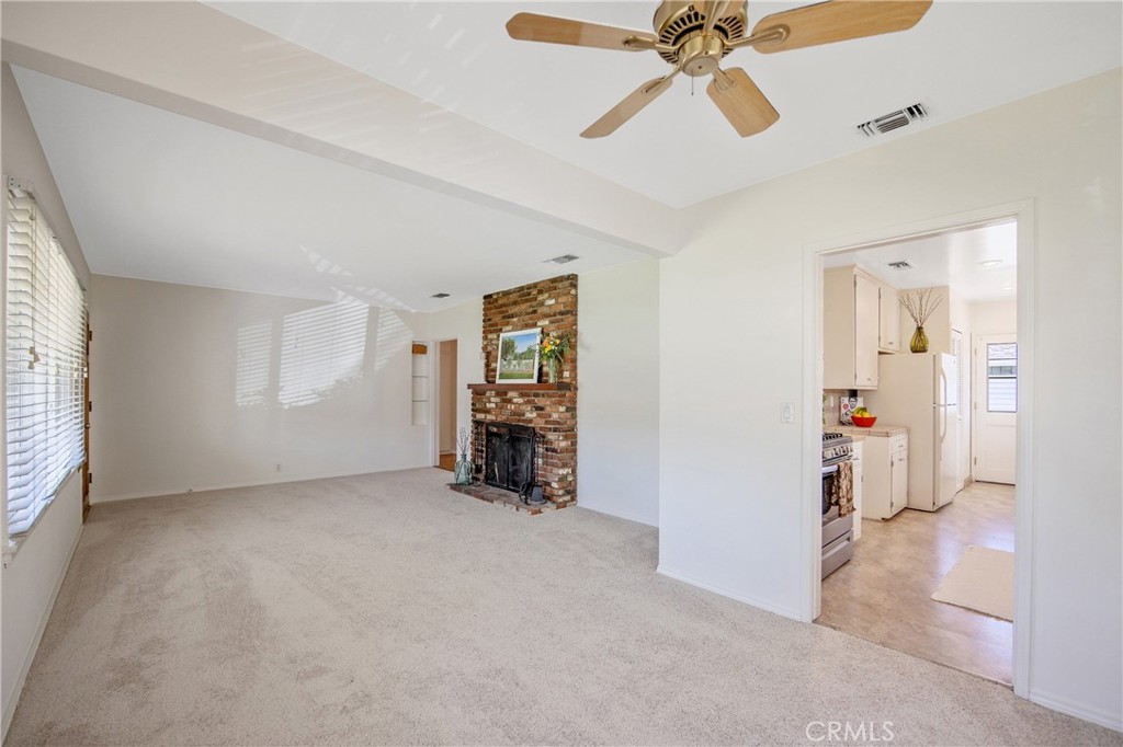 213 E Floral Avenue