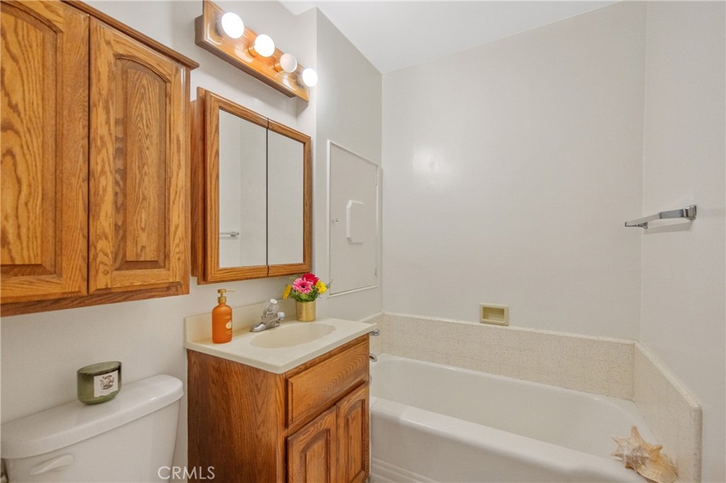 213 E Floral Avenue