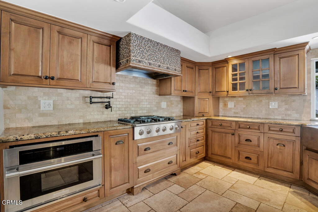 26 N Greenmeadow Avenue