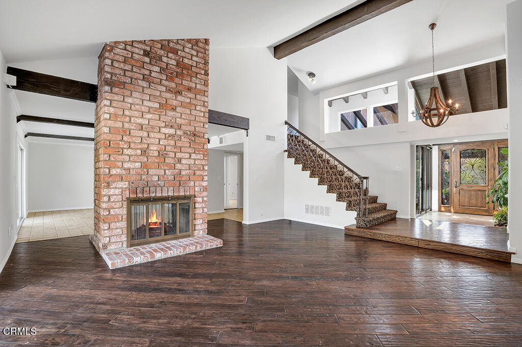 26 N Greenmeadow Avenue