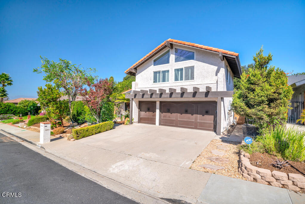 26 N Greenmeadow Avenue