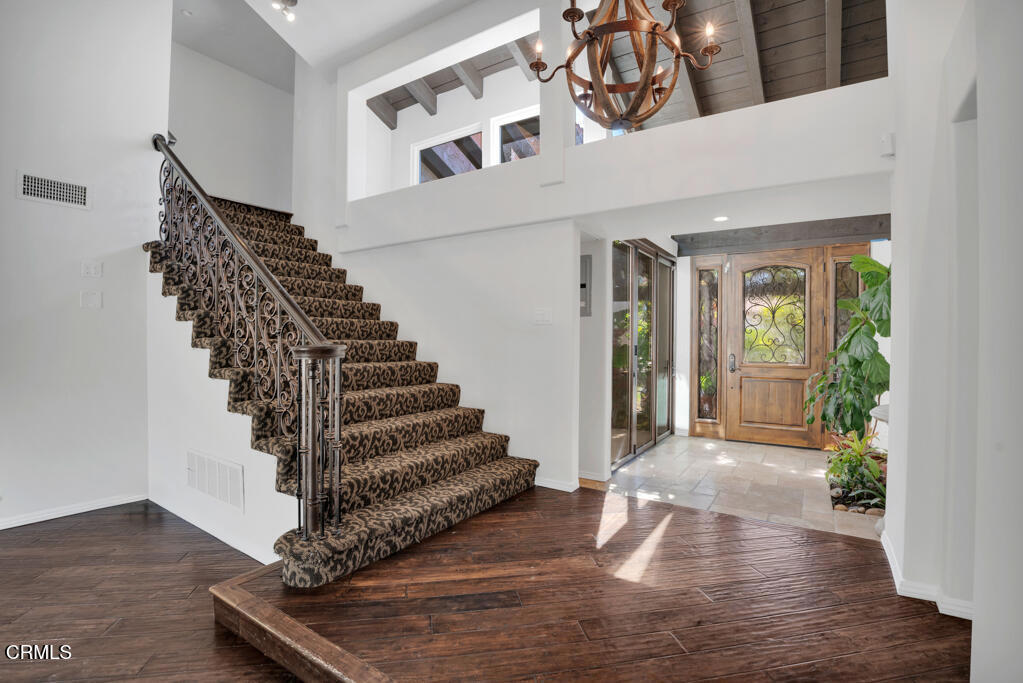 26 N Greenmeadow Avenue