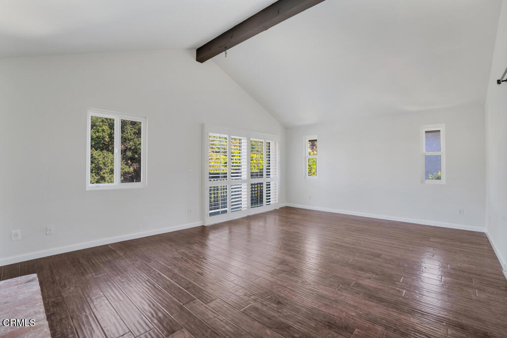 26 N Greenmeadow Avenue