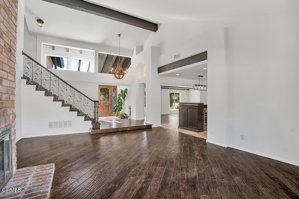 26 N Greenmeadow Avenue