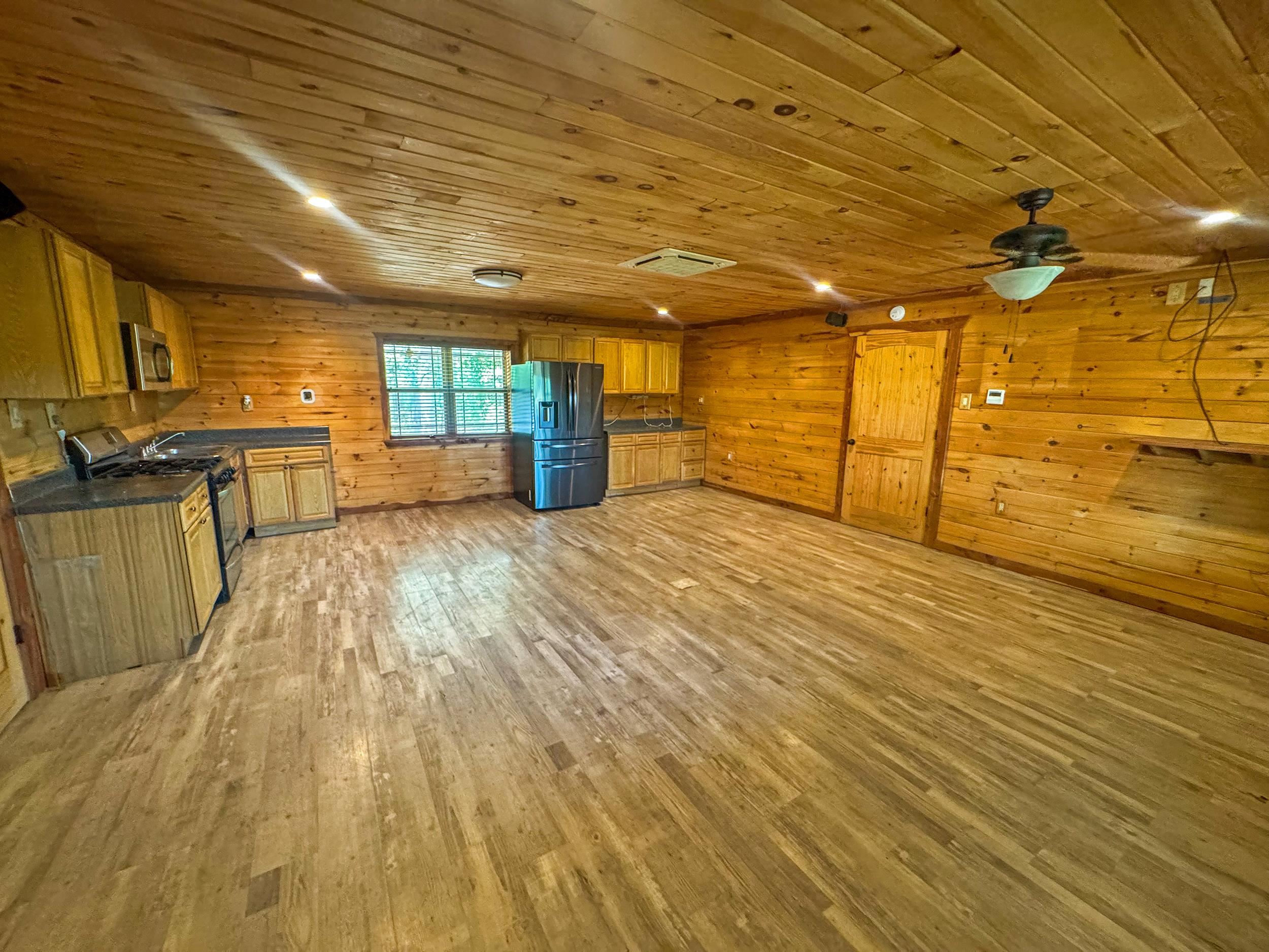 7348 Highway 62 E