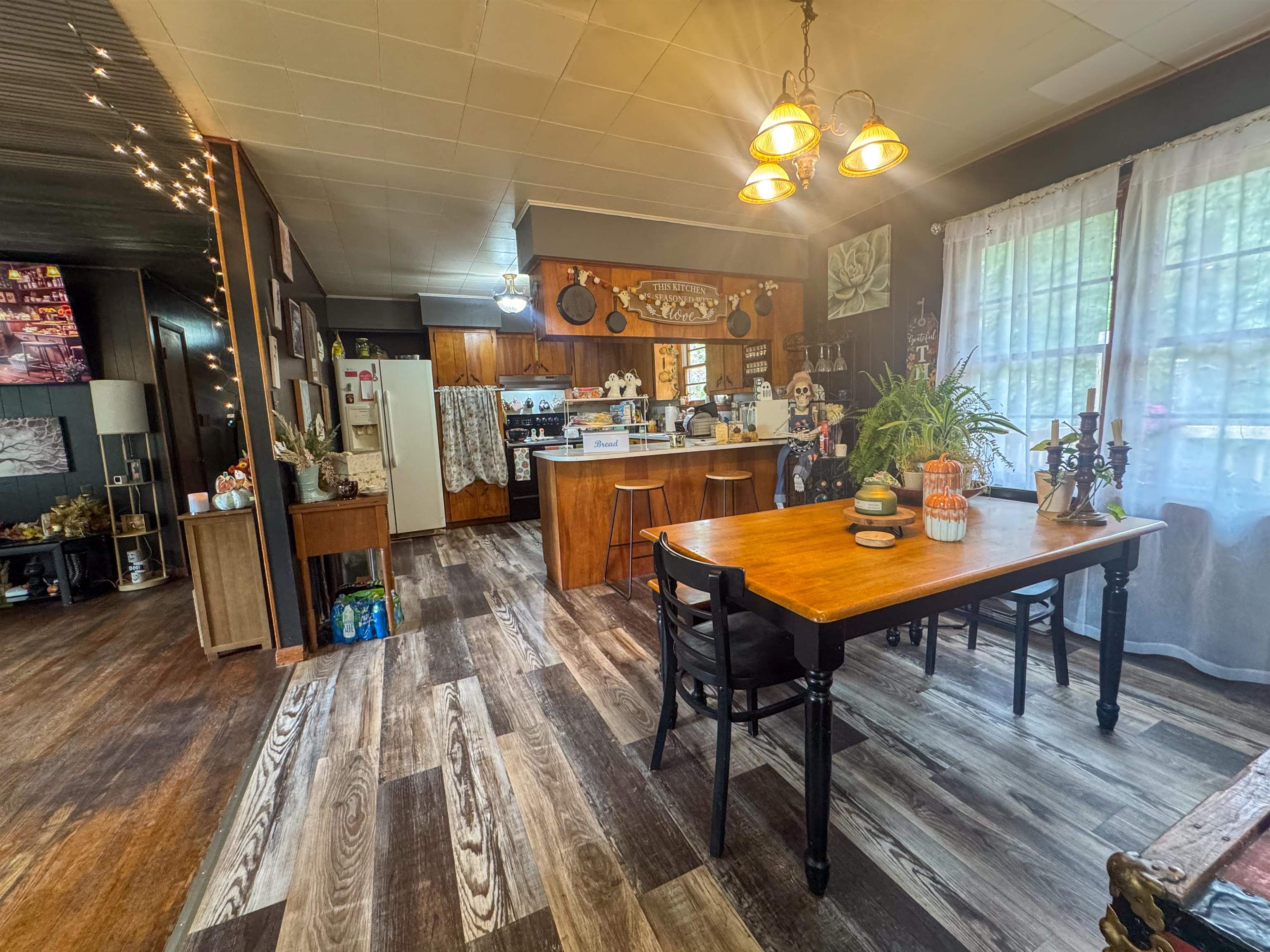 2541 Highway 62/412