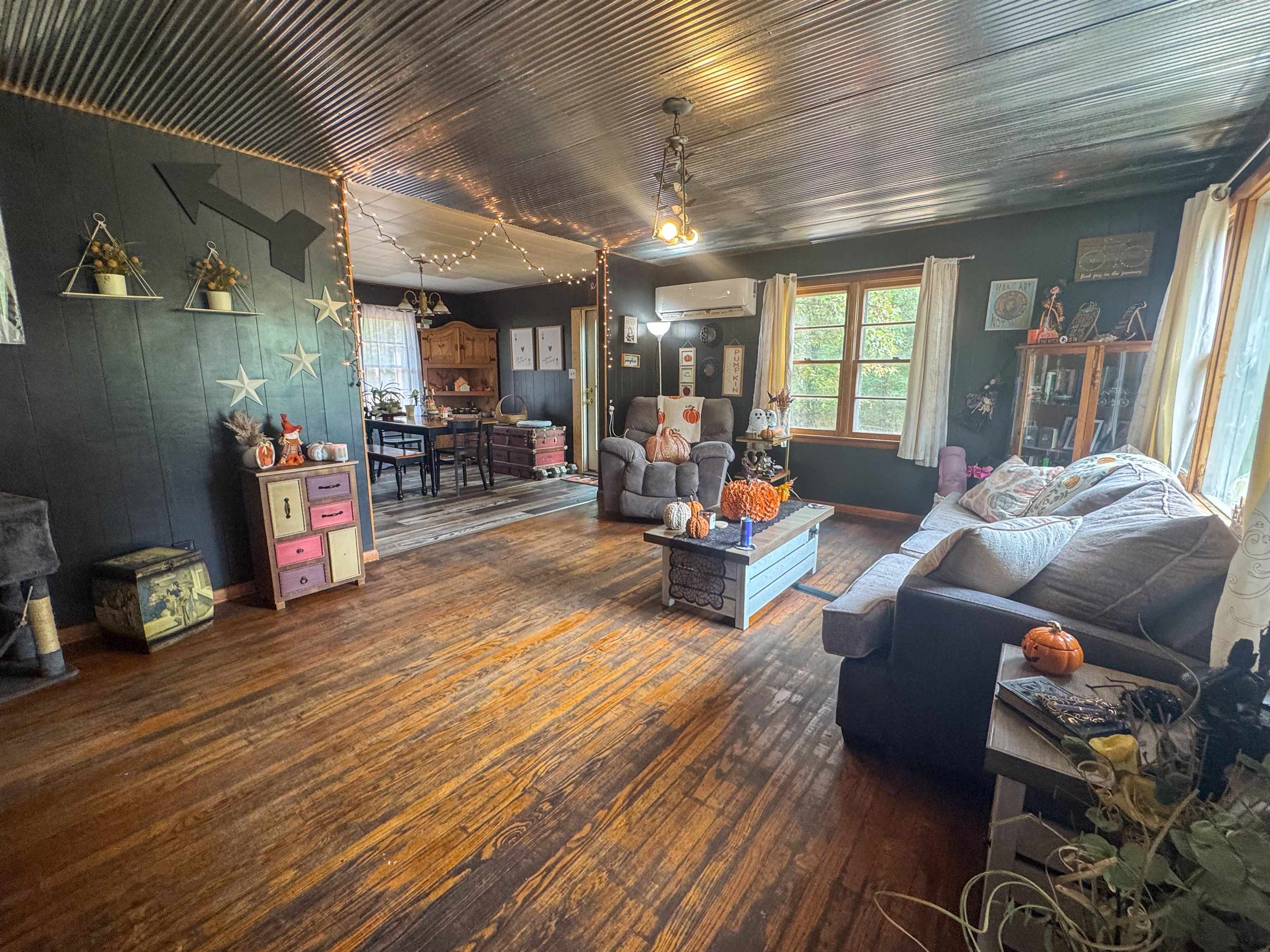 2541 Highway 62/412