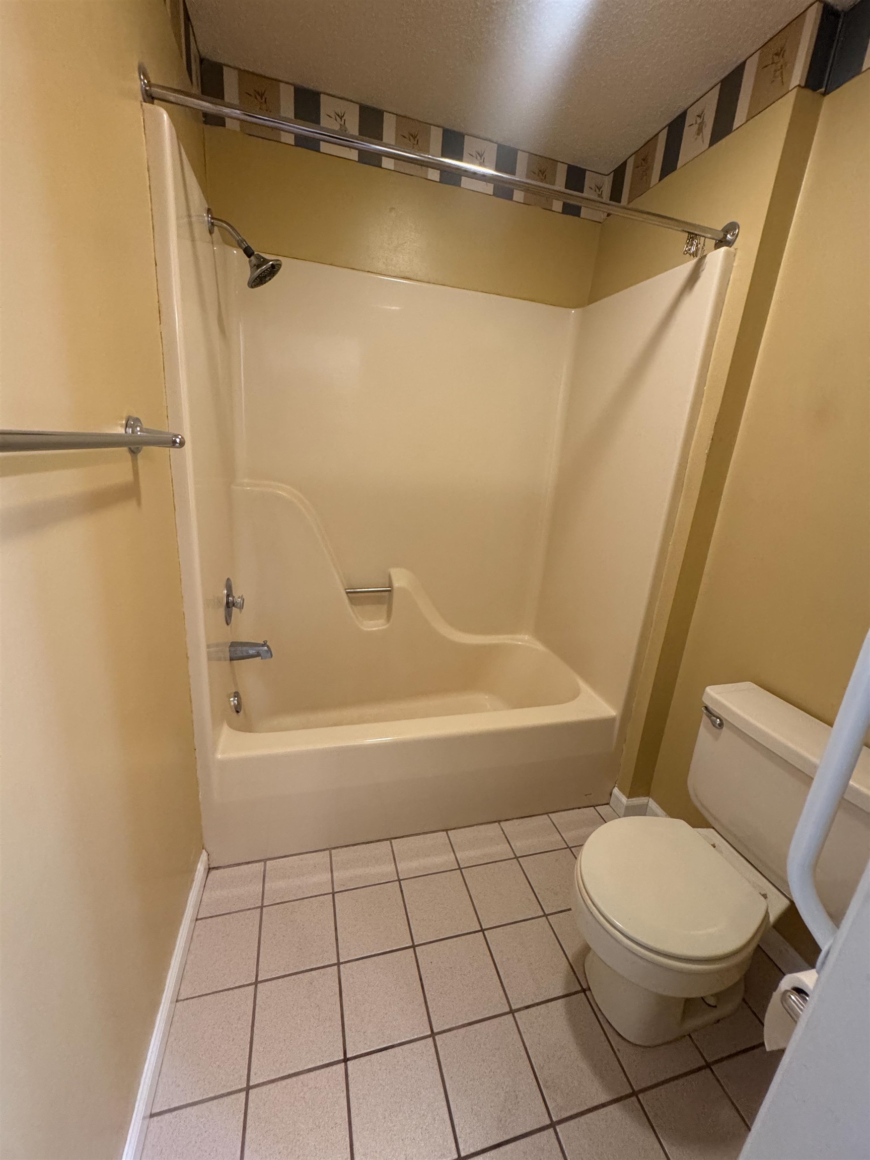 16 Iroquois Drive