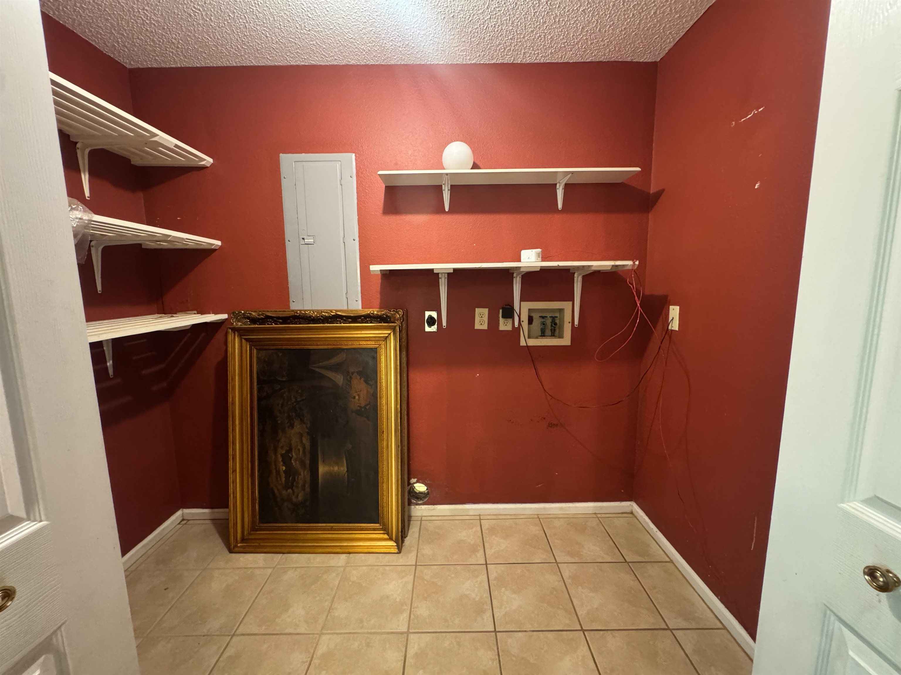 16 Iroquois Drive