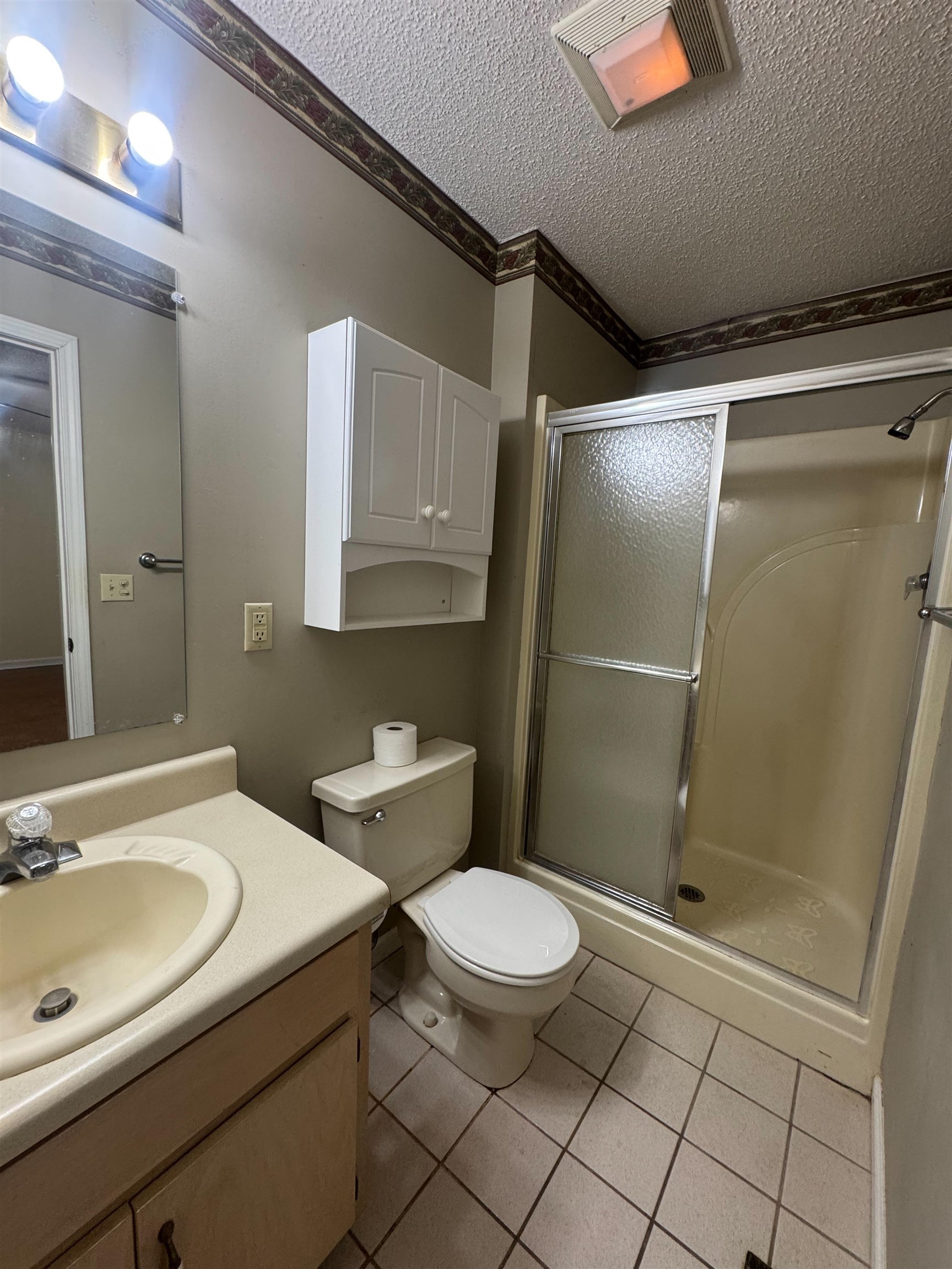 16 Iroquois Drive