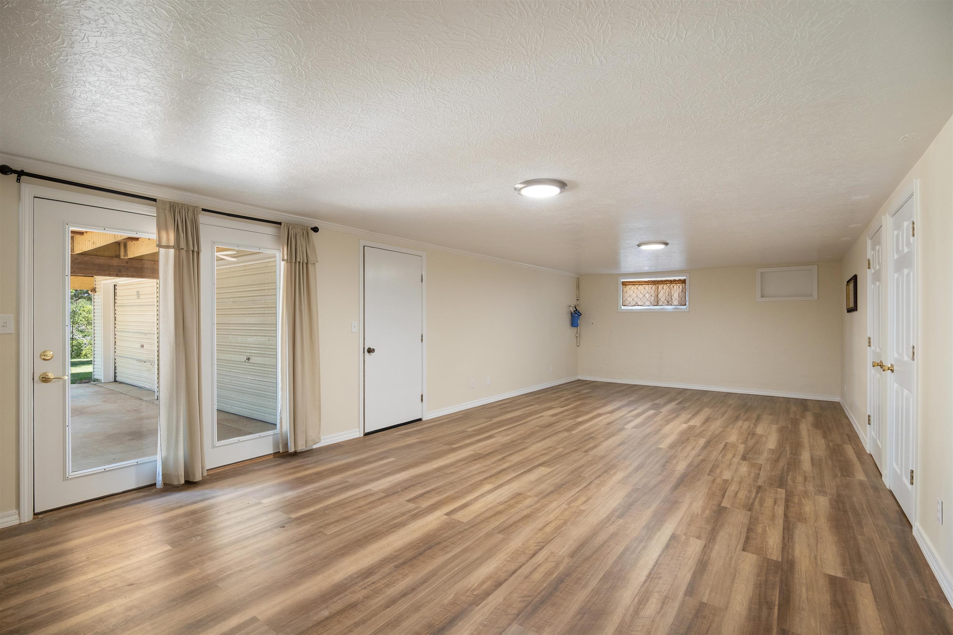 3555 Highway 167