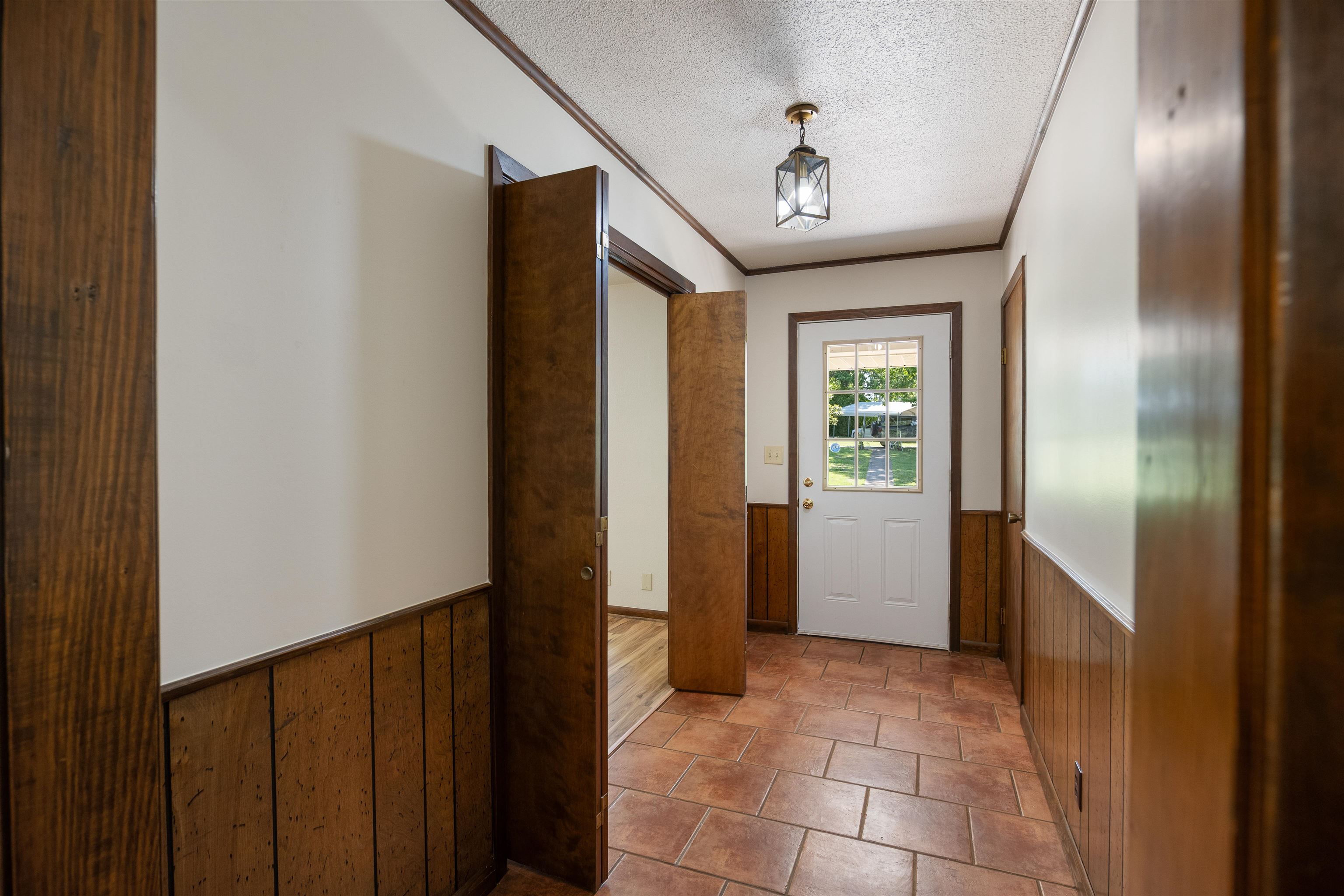 3555 Highway 167