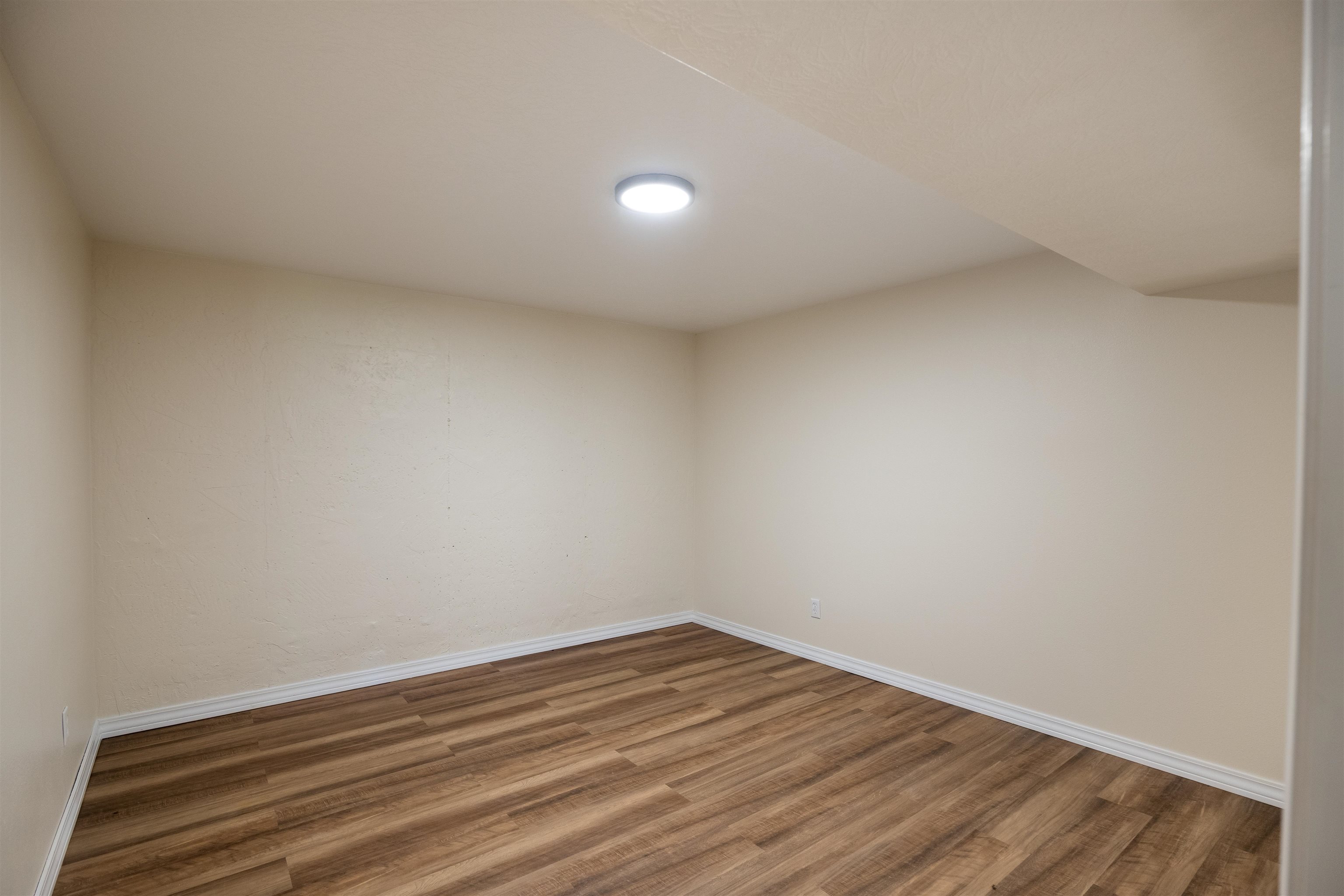 3555 Highway 167