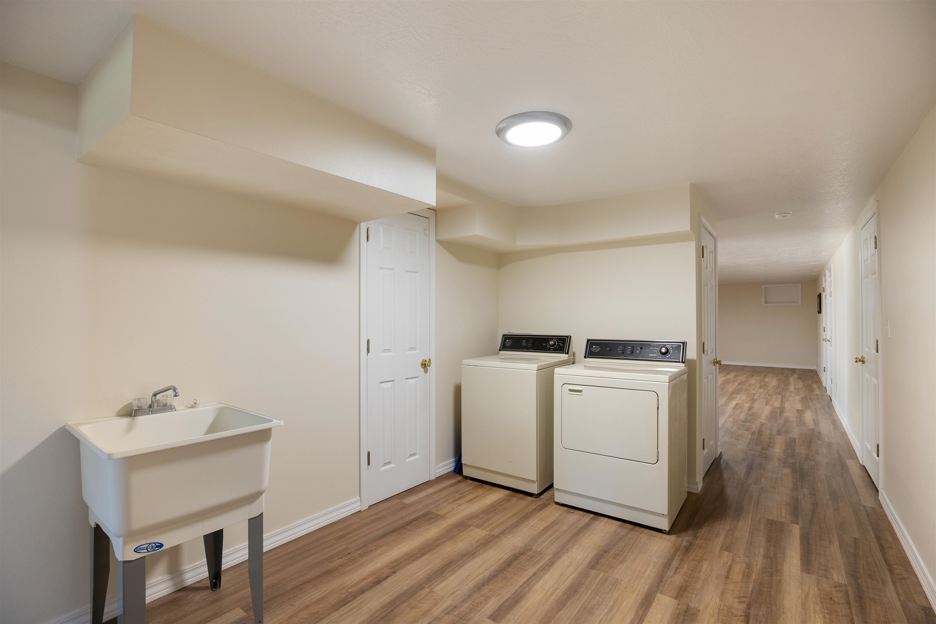 3555 Highway 167