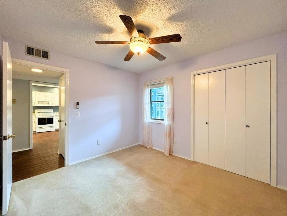 28 Spring River Lane