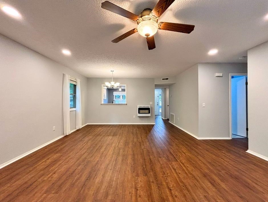 28 Spring River Lane