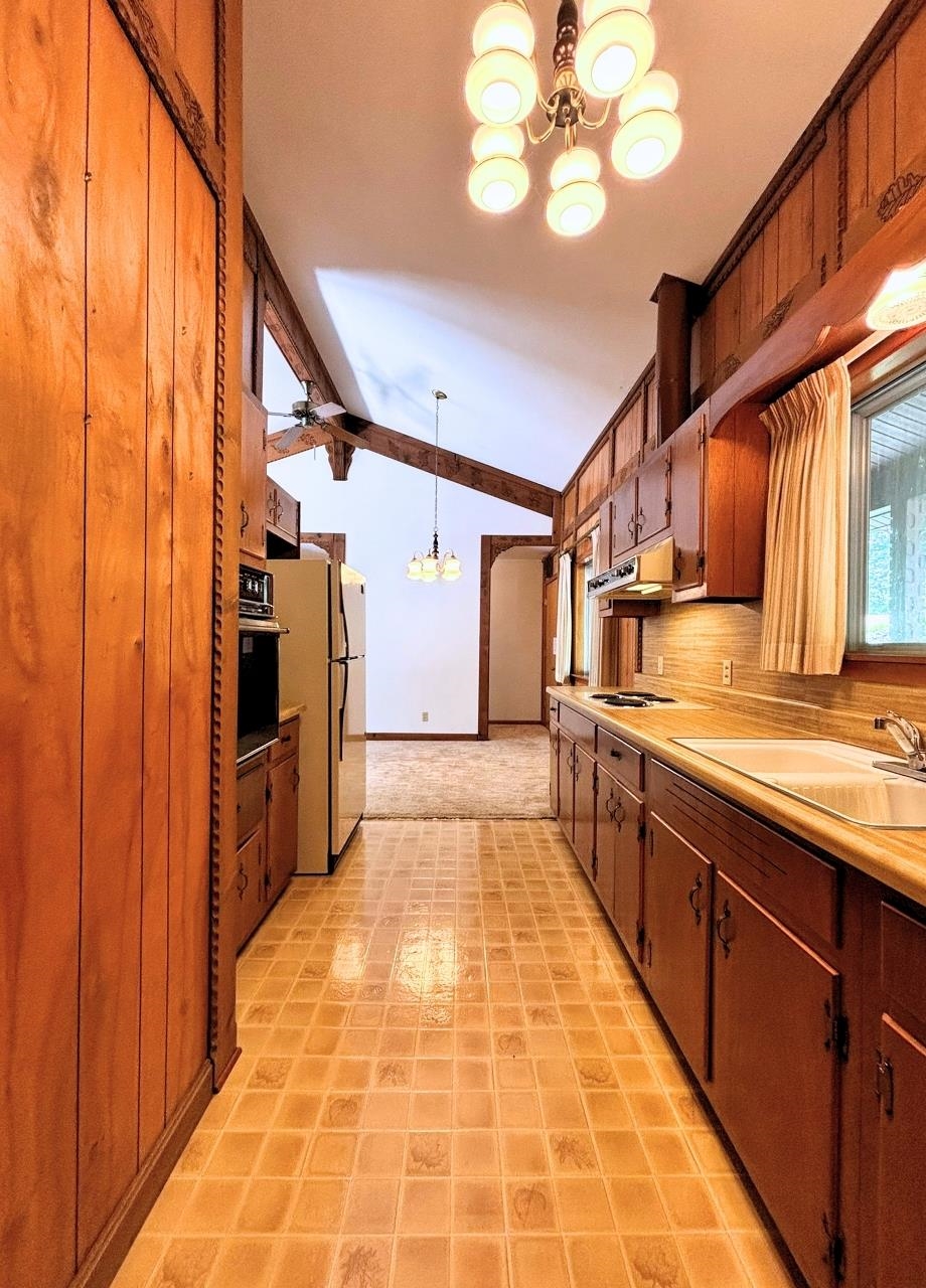 4 Otter Drive