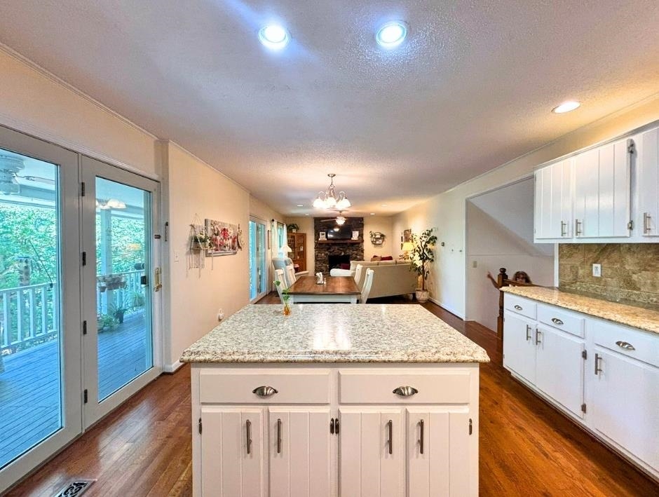 17 Powhatan Drive