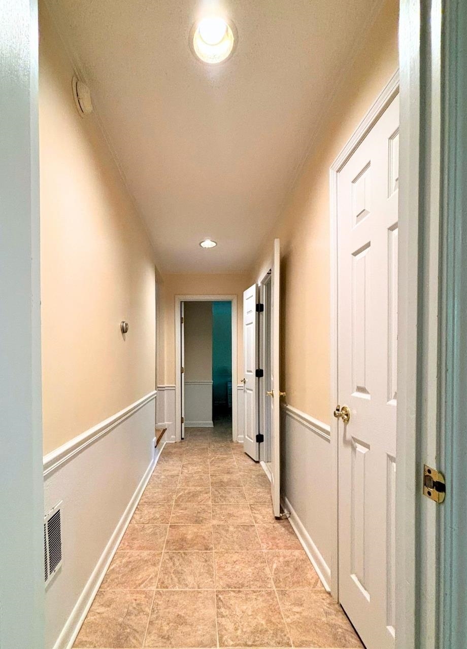 17 Powhatan Drive
