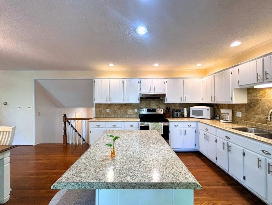 17 Powhatan Drive