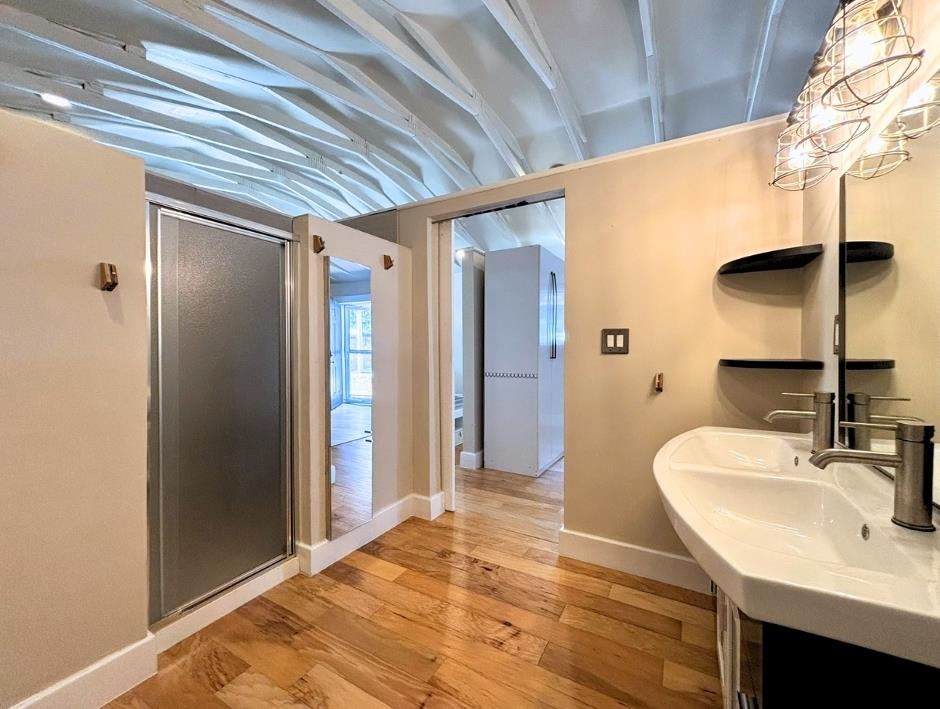 10 Algonquin Circle