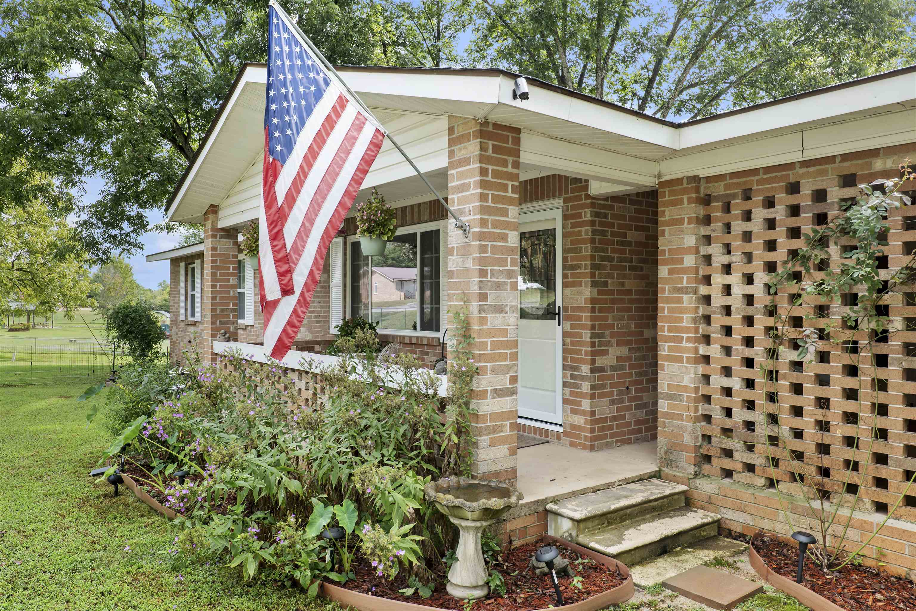 215 W Main Street