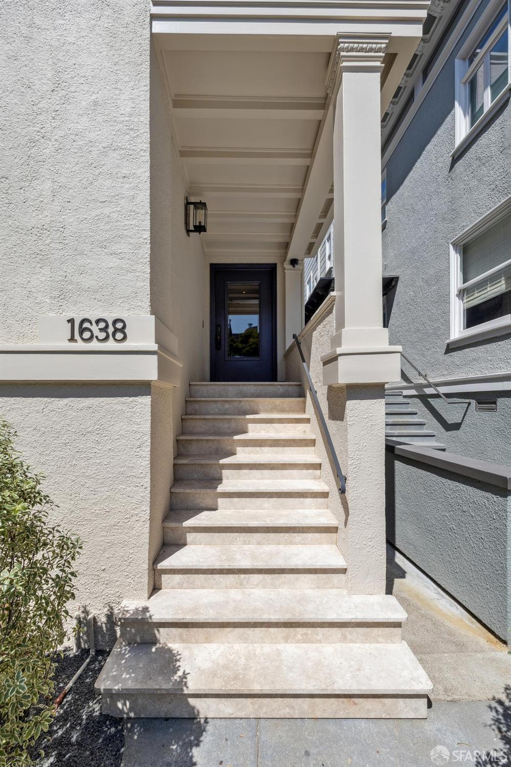 1638 Lake Street