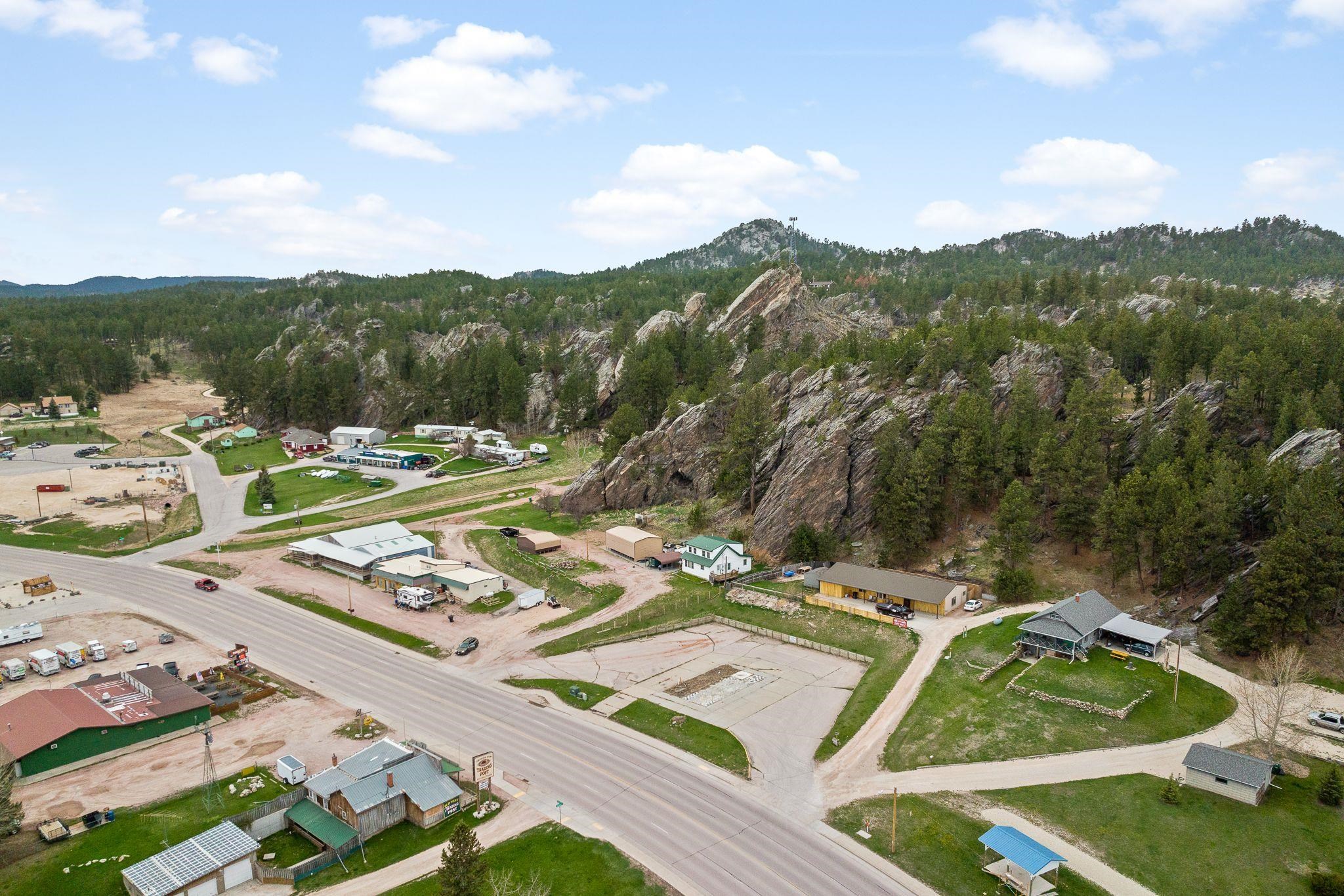 631 W Mt. Rushmore Road