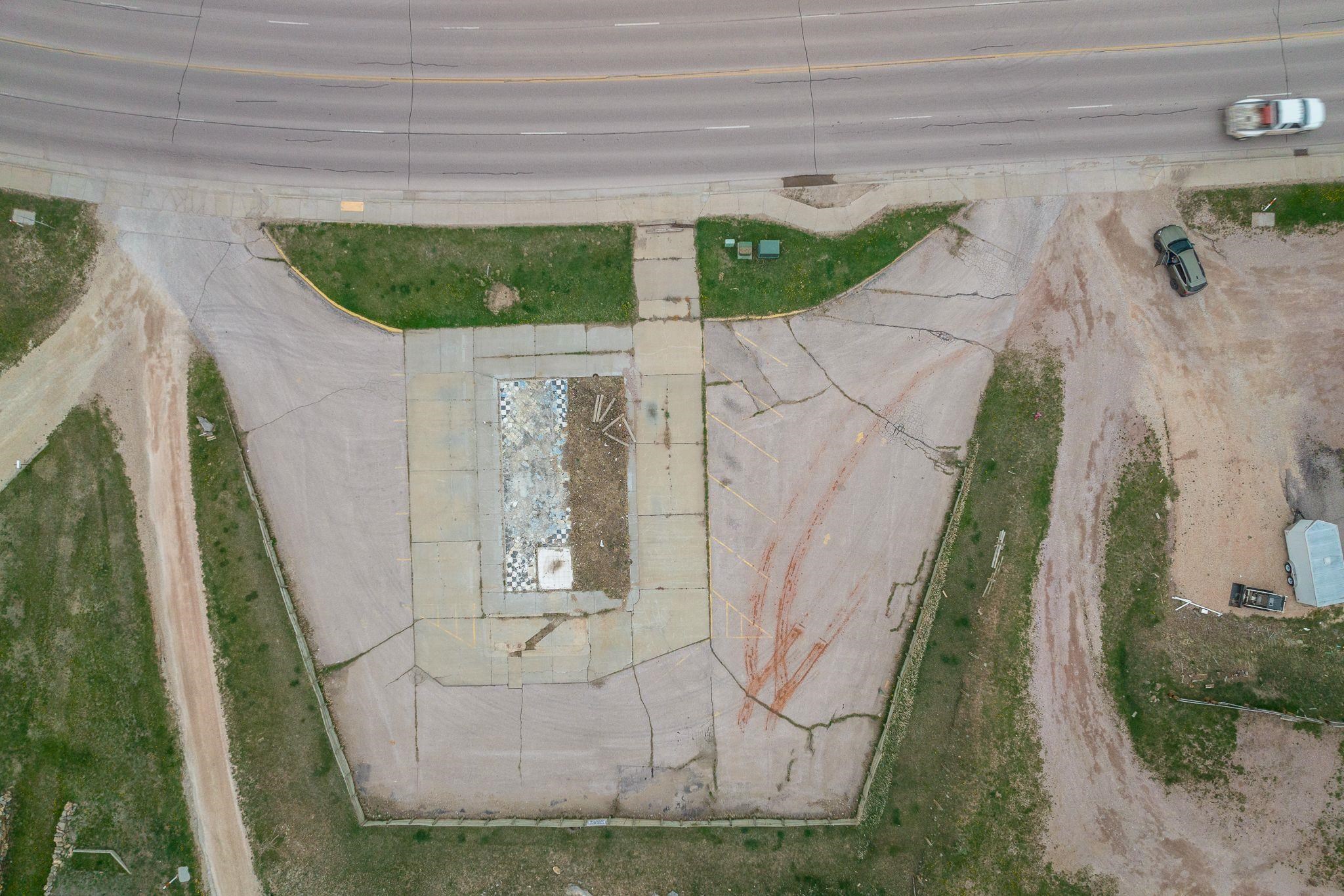 631 W Mt. Rushmore Road