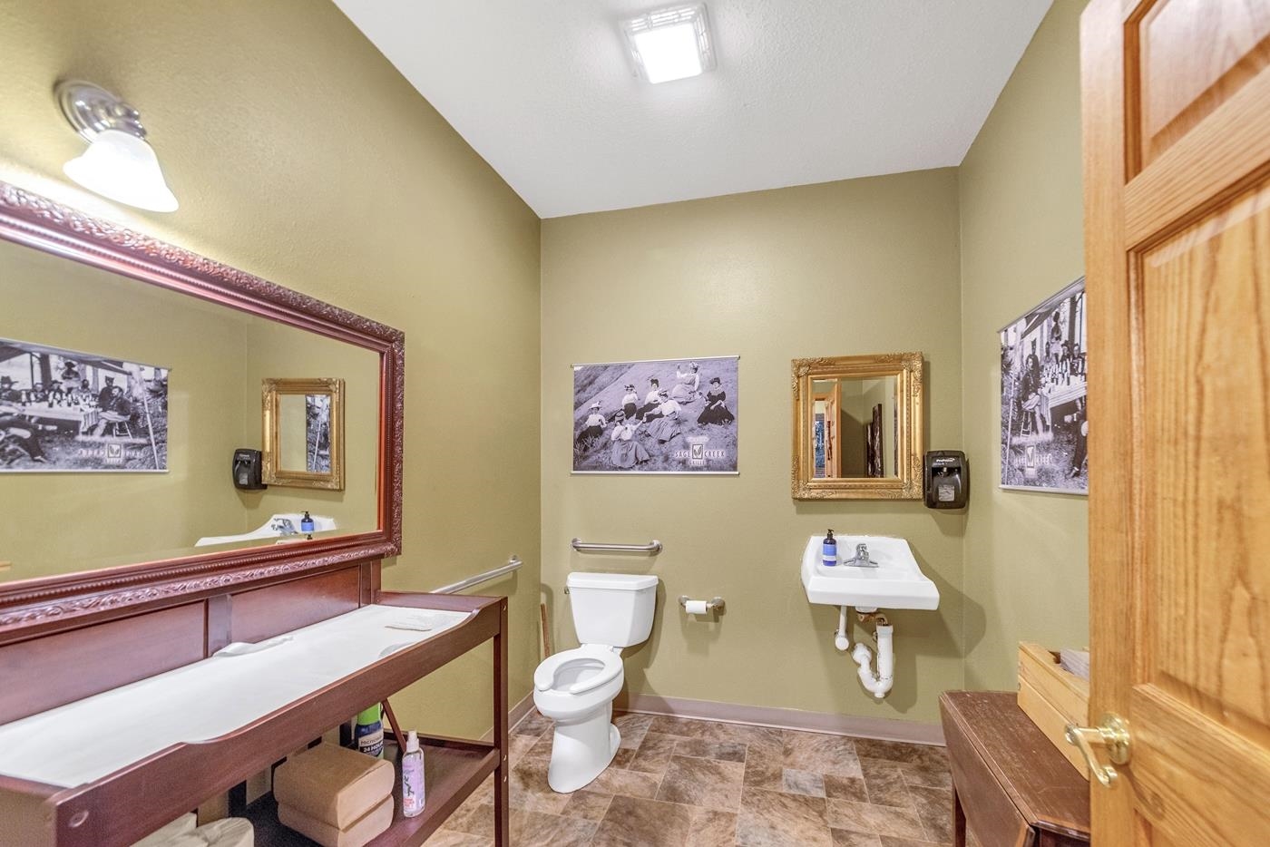 611 Mt. Rushmore Road