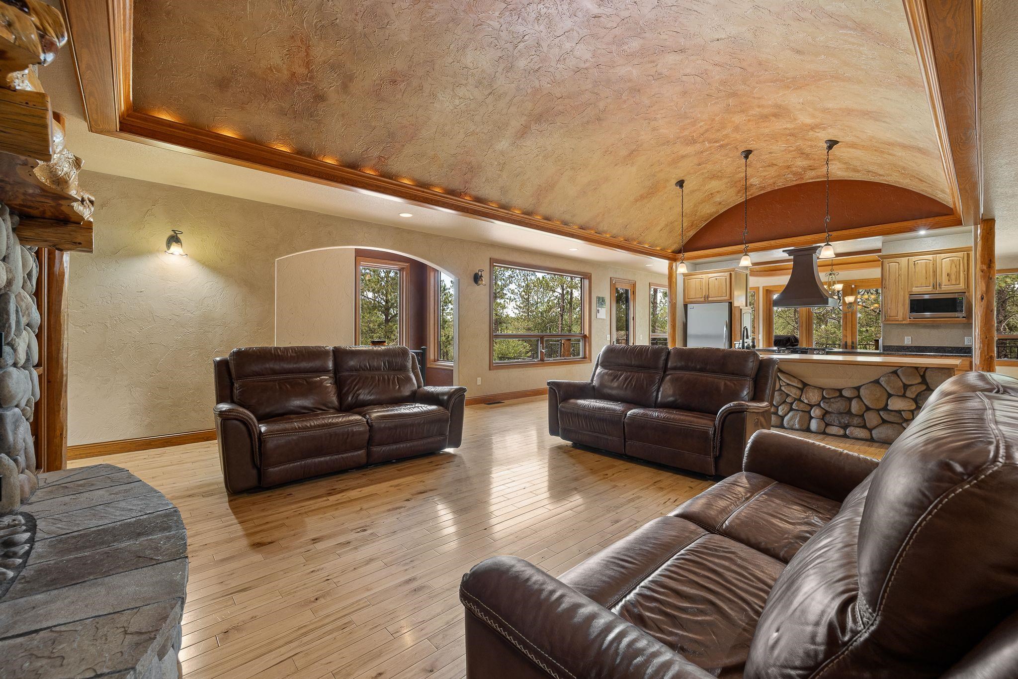 25189 Steckelberg Valley Road