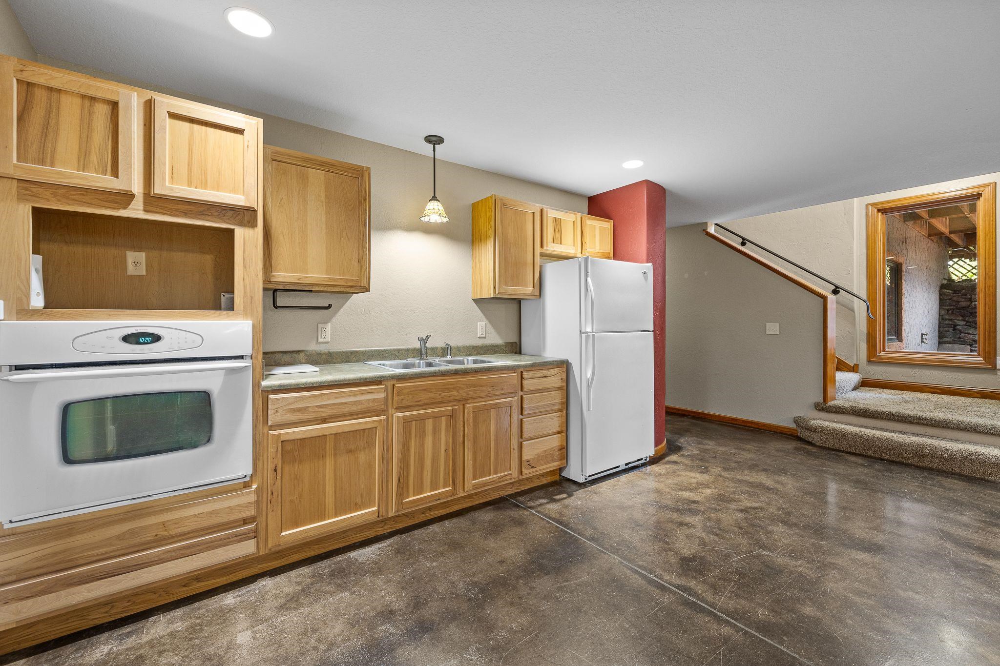 25189 Steckelberg Valley Road