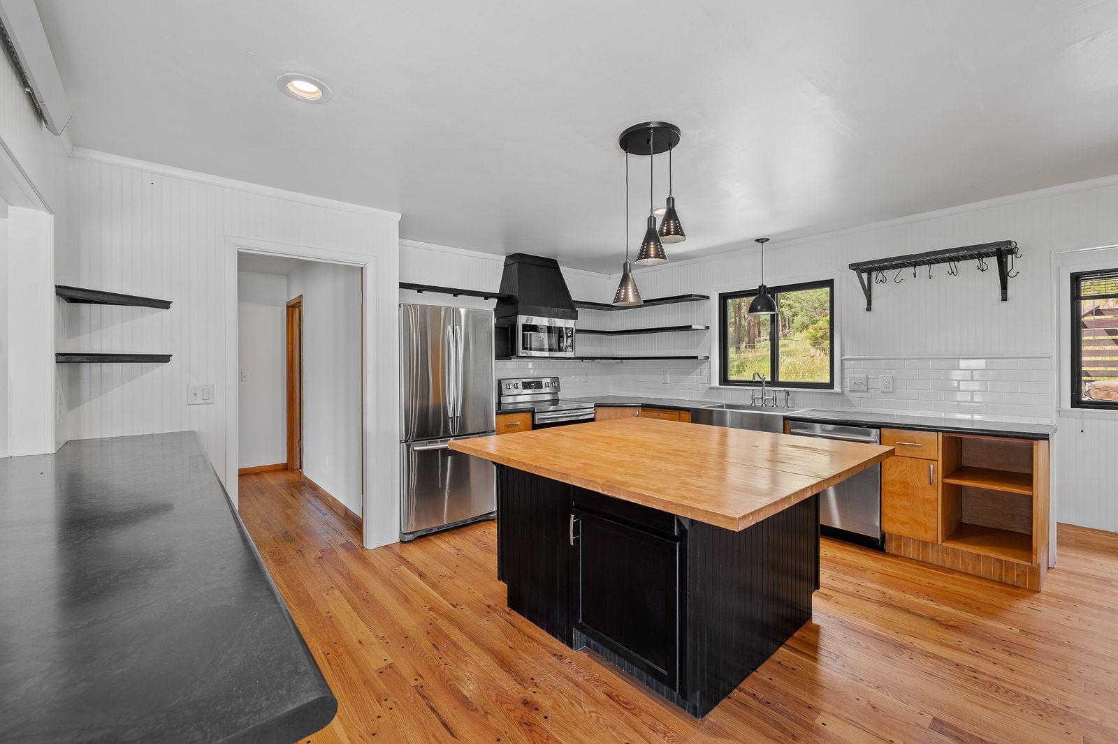 12644 Highway 16/16A