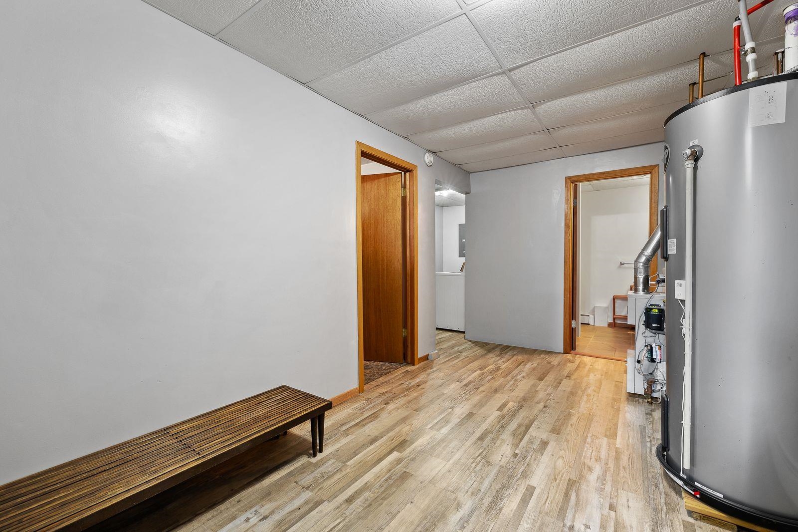 25094 & 25096 Forest Park