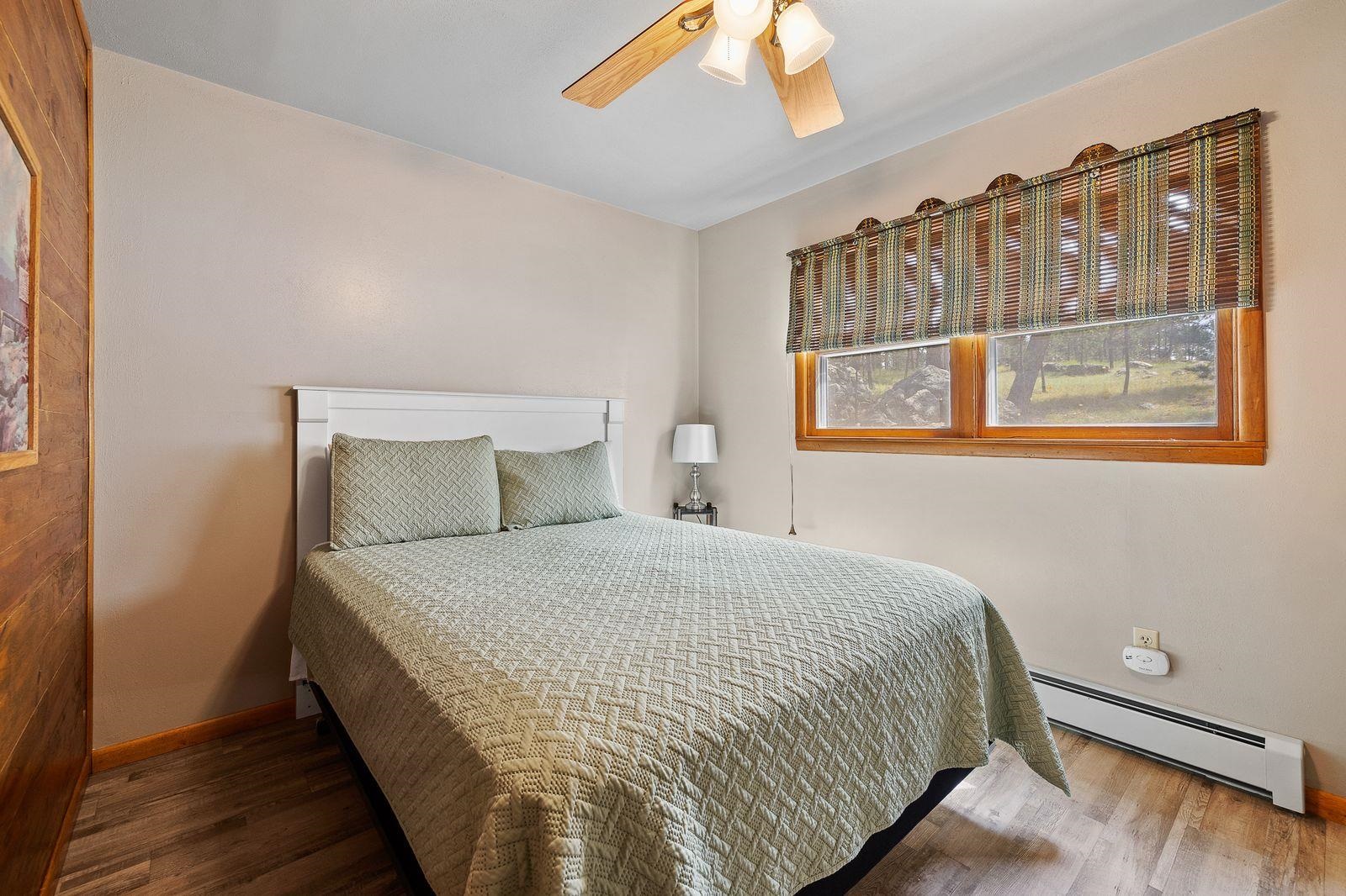 25094 & 25096 Forest Park