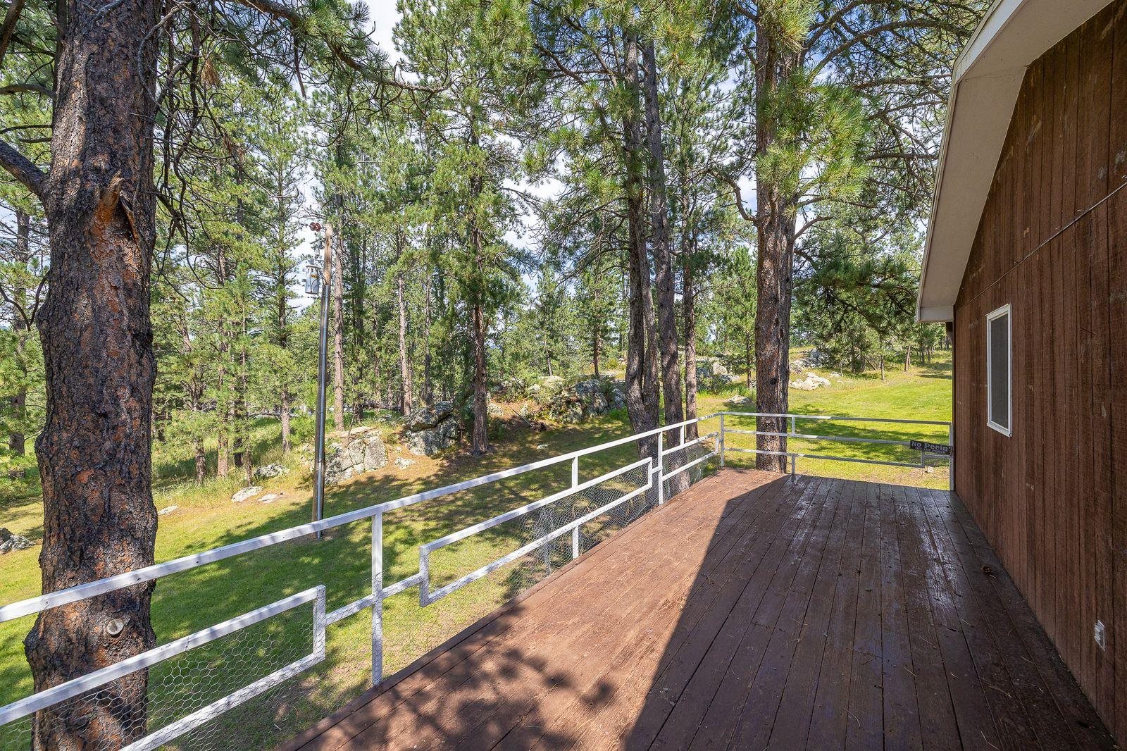 25094 & 25096 Forest Park