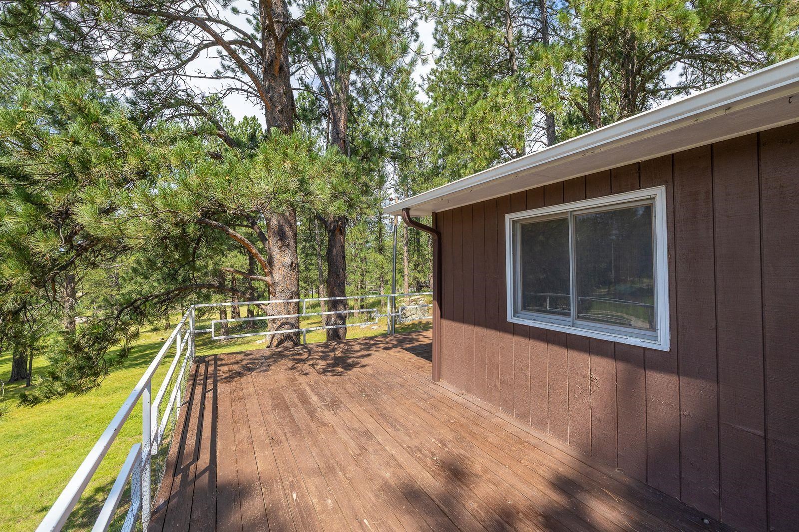 25094 & 25096 Forest Park