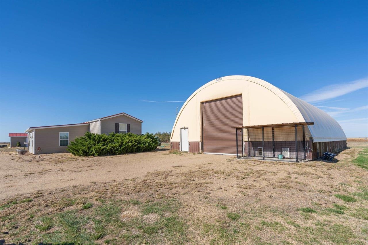 21627 Hardingrove Road