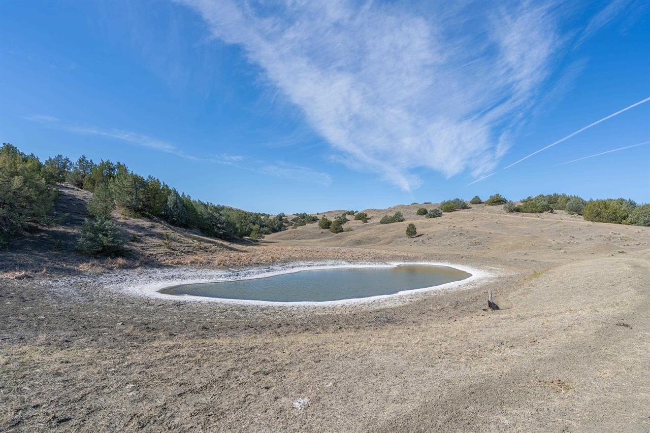 21627 Hardingrove Road