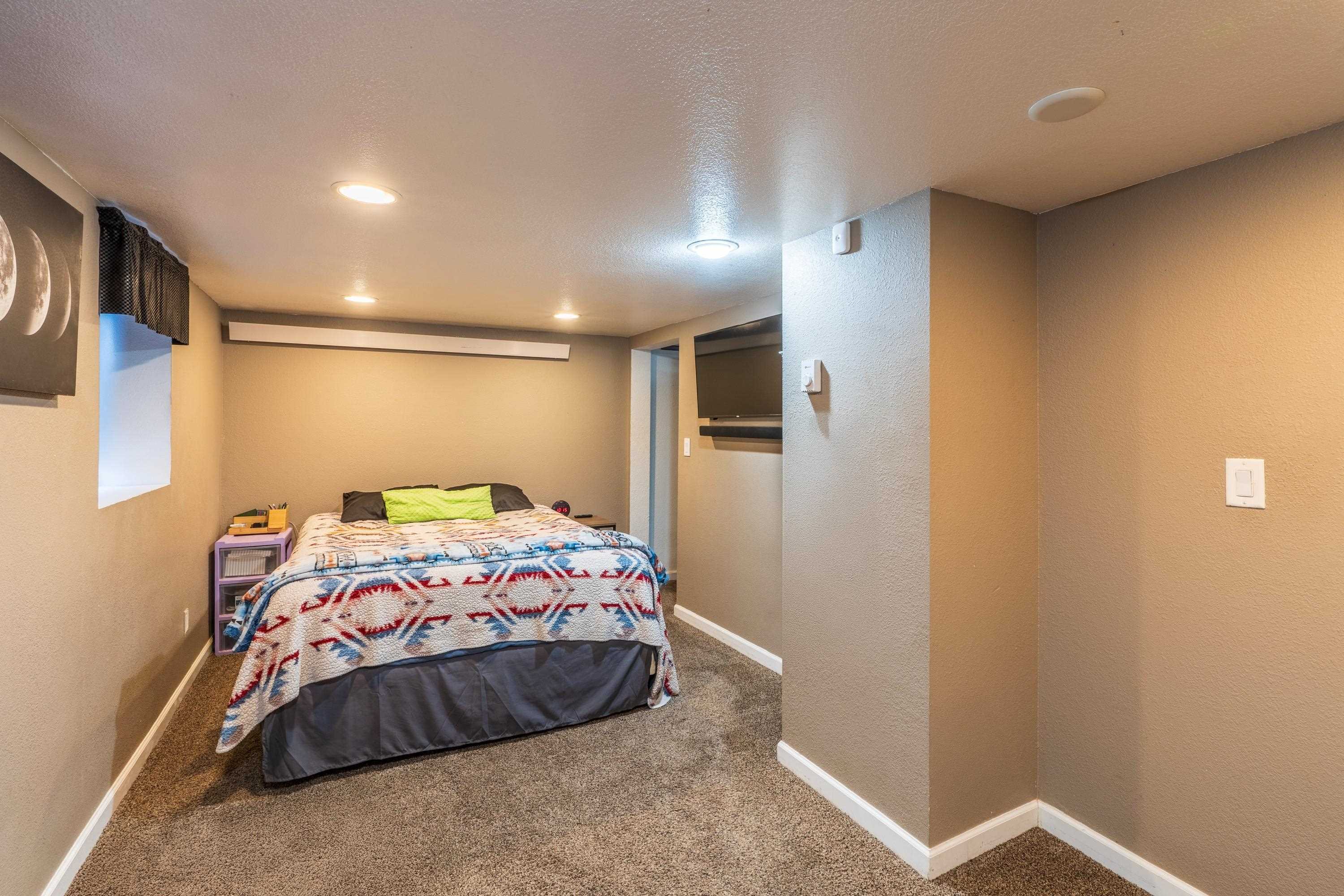 305 E Watertown Street