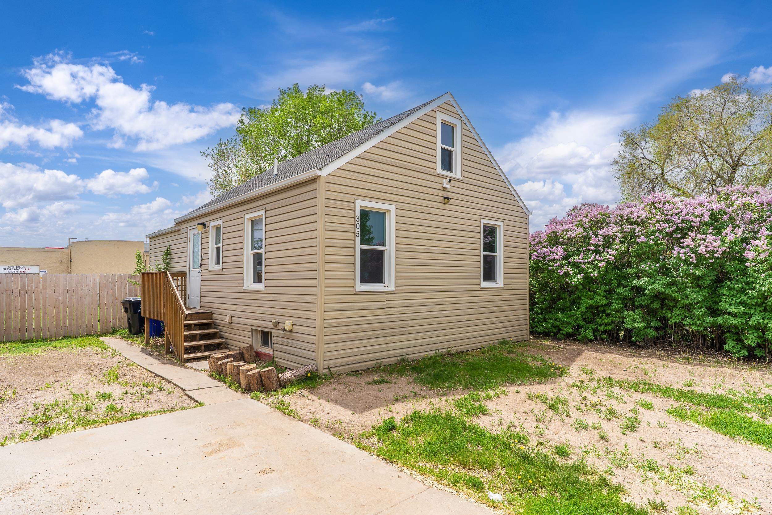 305 E Watertown Street