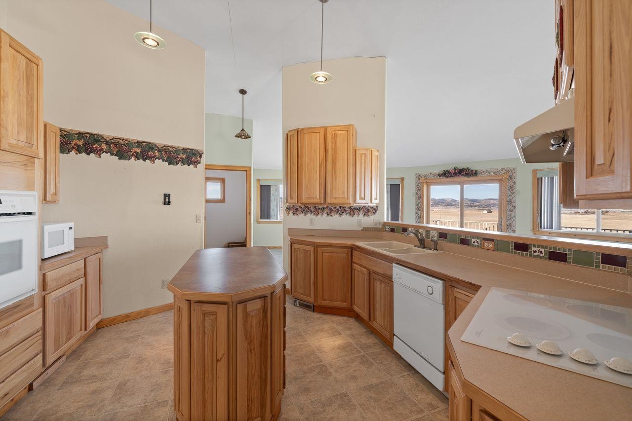 13226 E Southshore Drive