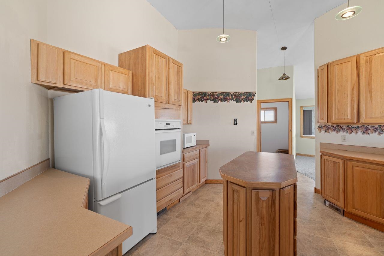 13226 E Southshore Drive